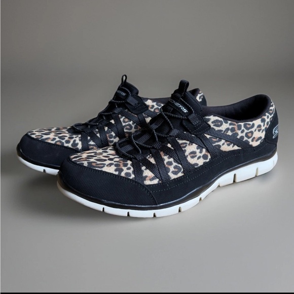 Skechers Shoes - Skechers Leopard Print Sneakers Womens 10 Black Air Cooled Memory Foam Comfort
